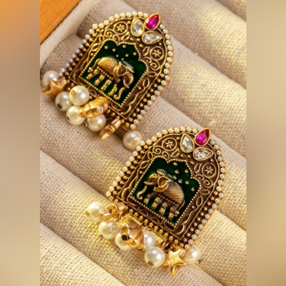 Vintage Elegant Gold and Green Elephant Earrings - Picture 2 of 4